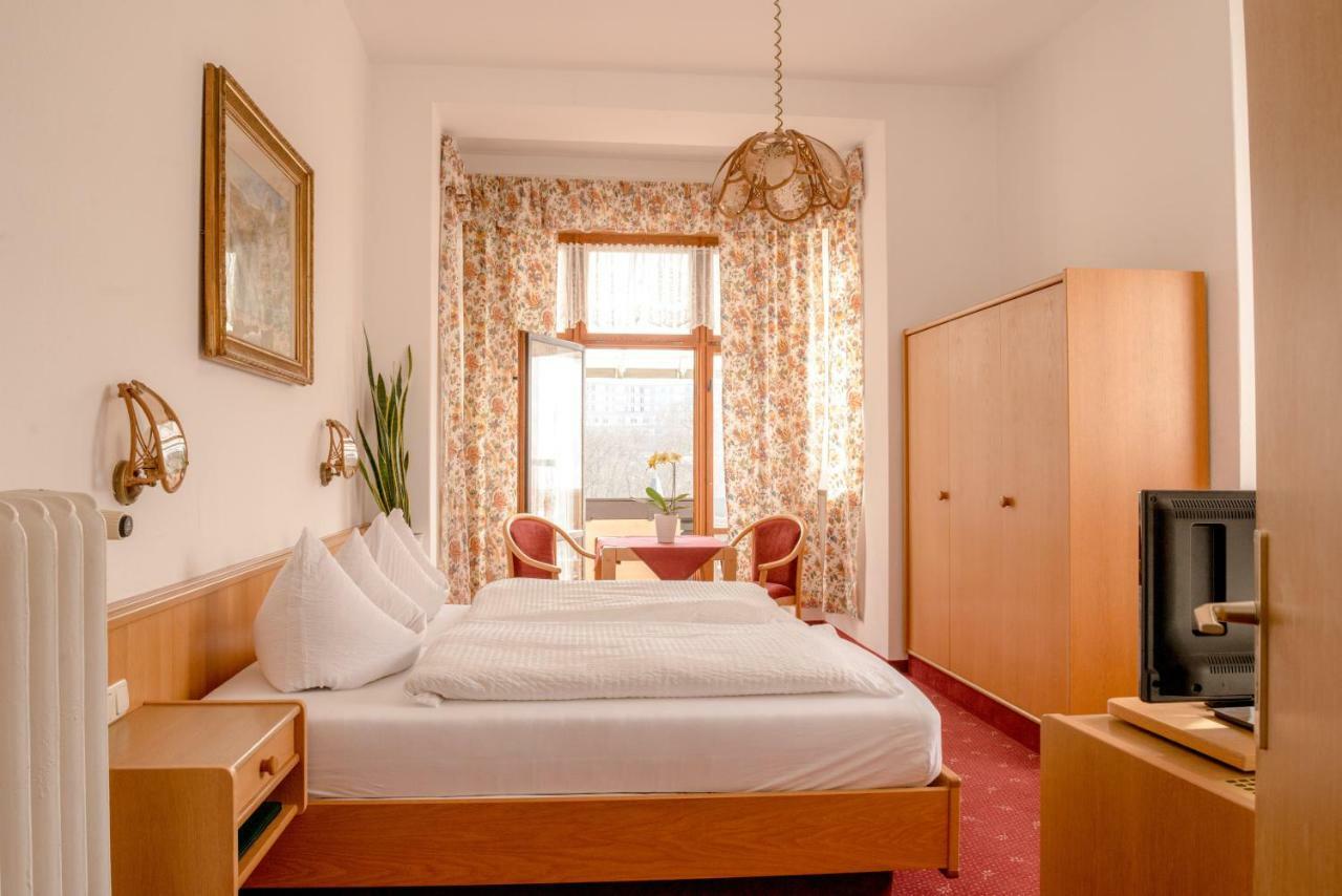 Hotel-Pension Heimburg Bad Elster Exterior photo